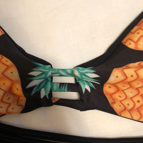 Pineapple Bikini Top - Picture 3 of 3